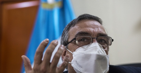 El Ministro de Salud, Francisco José Coma Martín, en su despacho, en su segunda semana de trabajo a cargo del MSPAS Simone Dalmasso