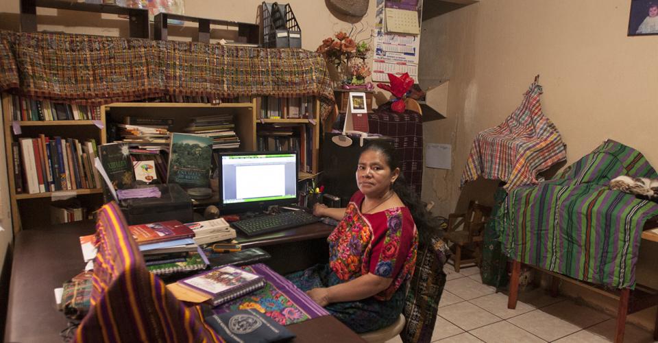 "Soy mujer y simbolizo a los “otros” en Guatemala, es decir, los que no son blancos, ladinos/mestizos, escolarizados y de clase media, somos la “otredad”. Es aún mayor y marcada la opresión cuando somos mujeres indígenas, porque se suma el patriarcado".